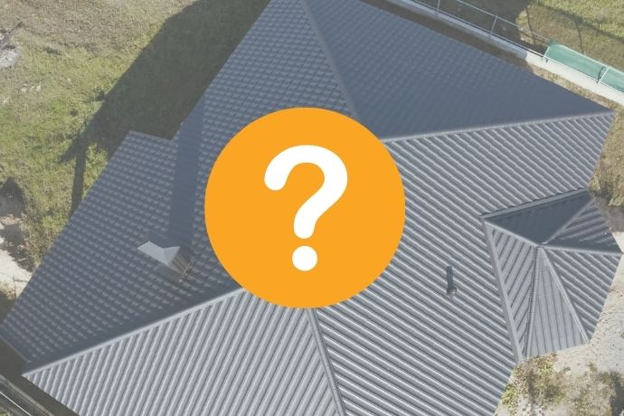 屋根の板金が浮いているのは危険？